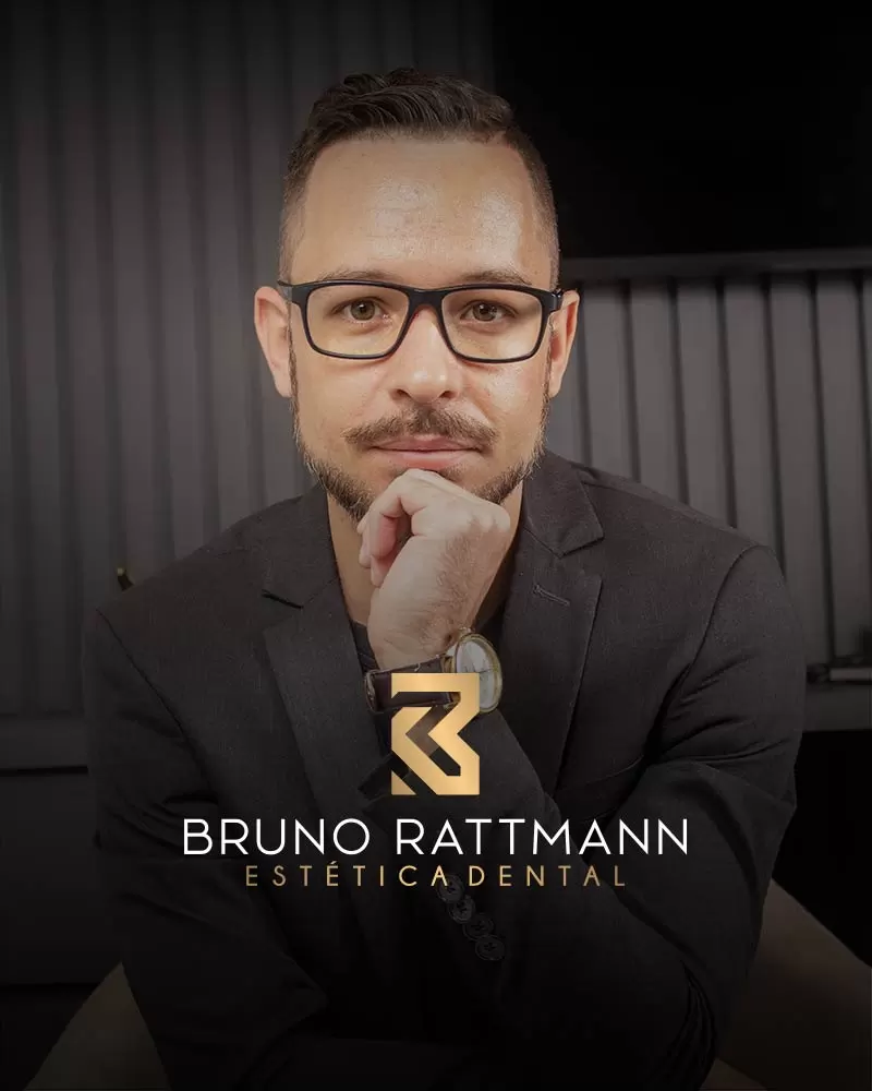 Dr. Bruno Rattmann: Lentes de Contato Dental, Curitiba - PR. Branding, Webdesign, Assessoria de Marketing Digital.